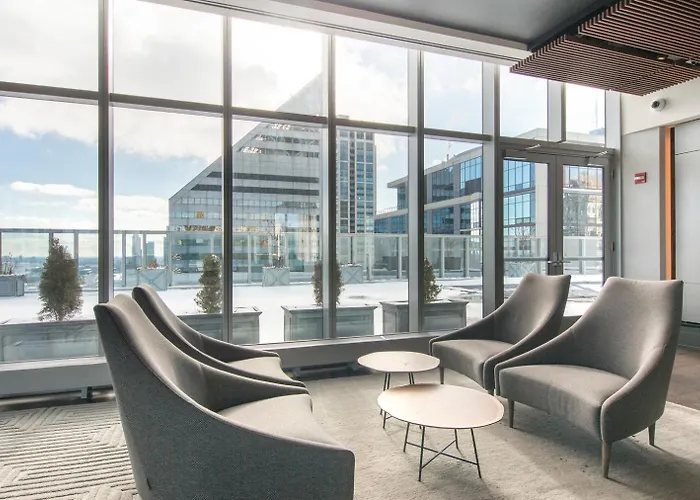 Loop W Roof Deck Nr Michigan Ave Chi-1014